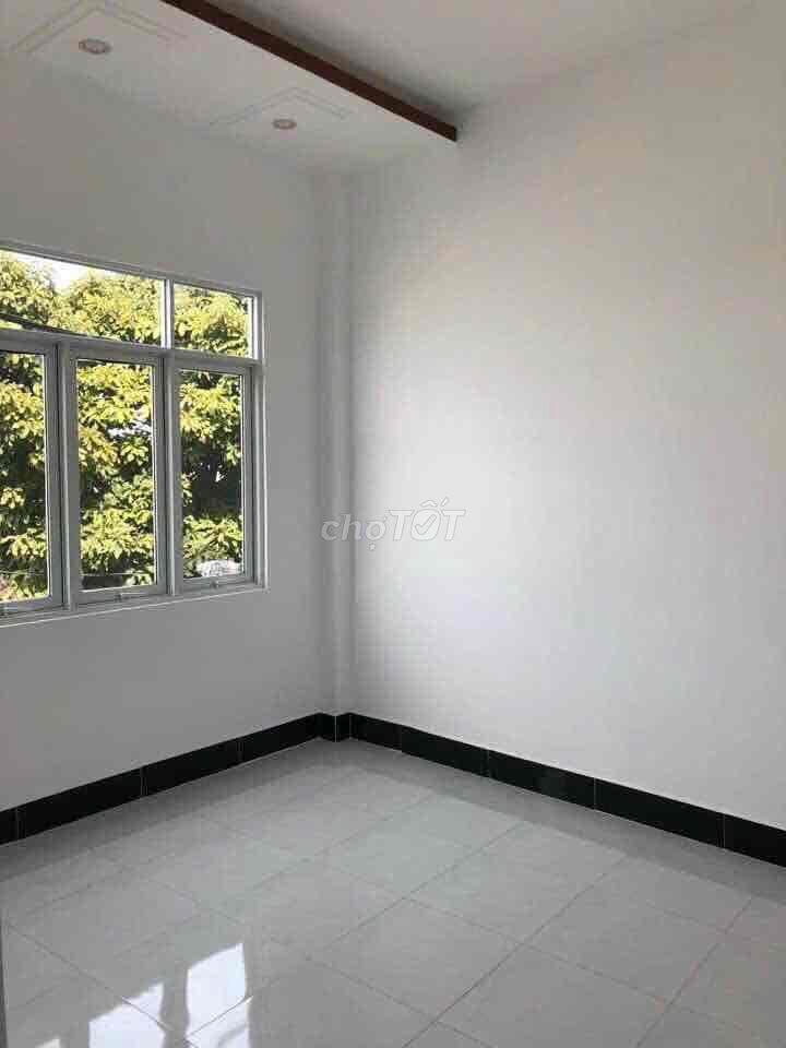 Cần bán nhà ở GẤP!!