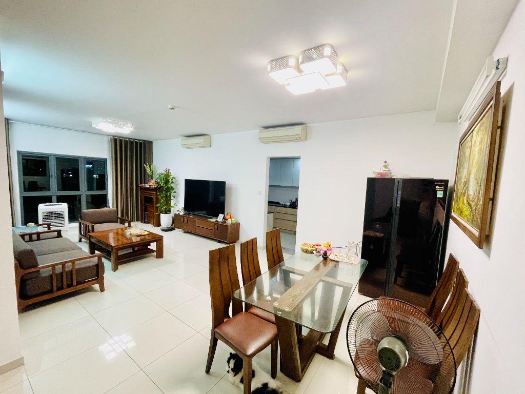 Mulberry Lane tòa E: BÁN gấp căn hộ 3PN 133m2, có SLOT ô tô. Giá tốt chỉ 8.x tỷ