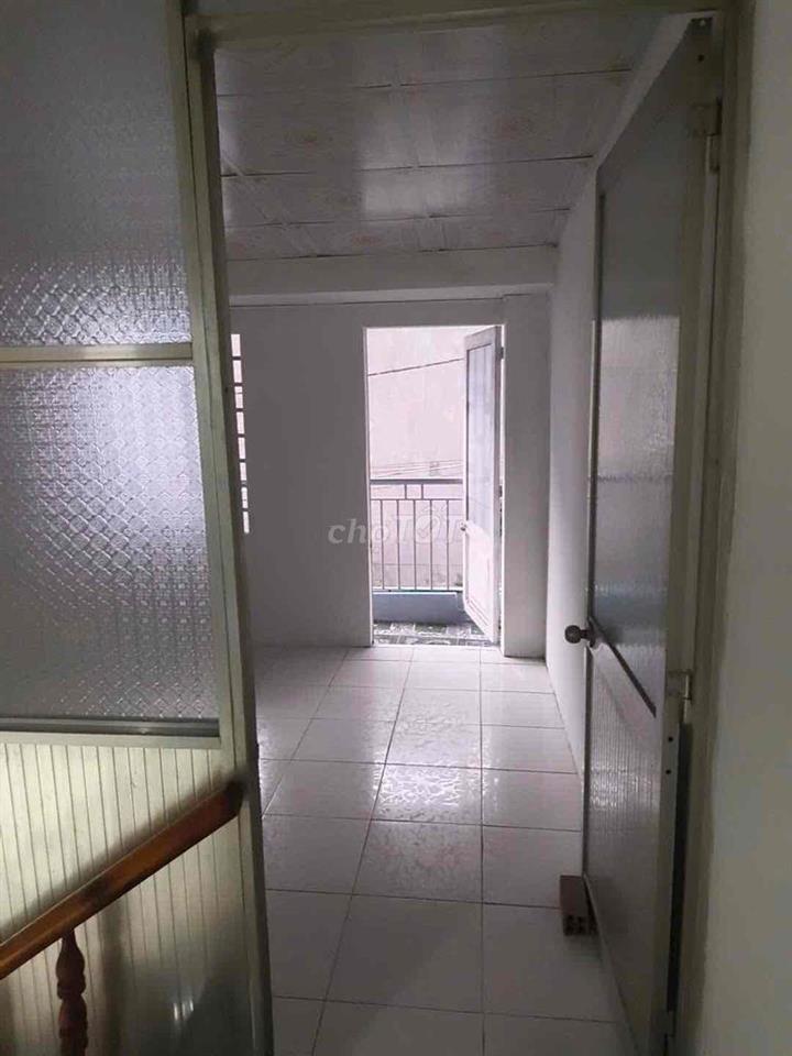 Nhà đường quách điêu , sát ngã 5 vĩnh lộc