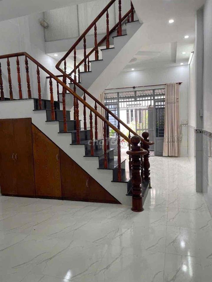 Nhà đường quách điêu , sát ngã 5 vĩnh lộc