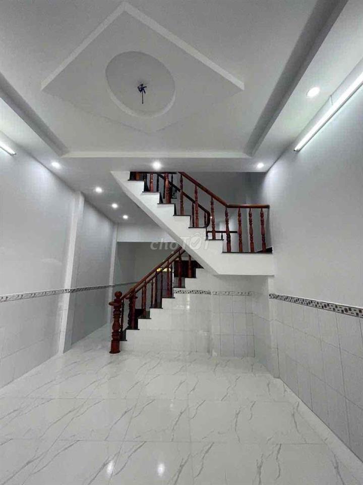 Nhà đường quách điêu , sát ngã 5 vĩnh lộc