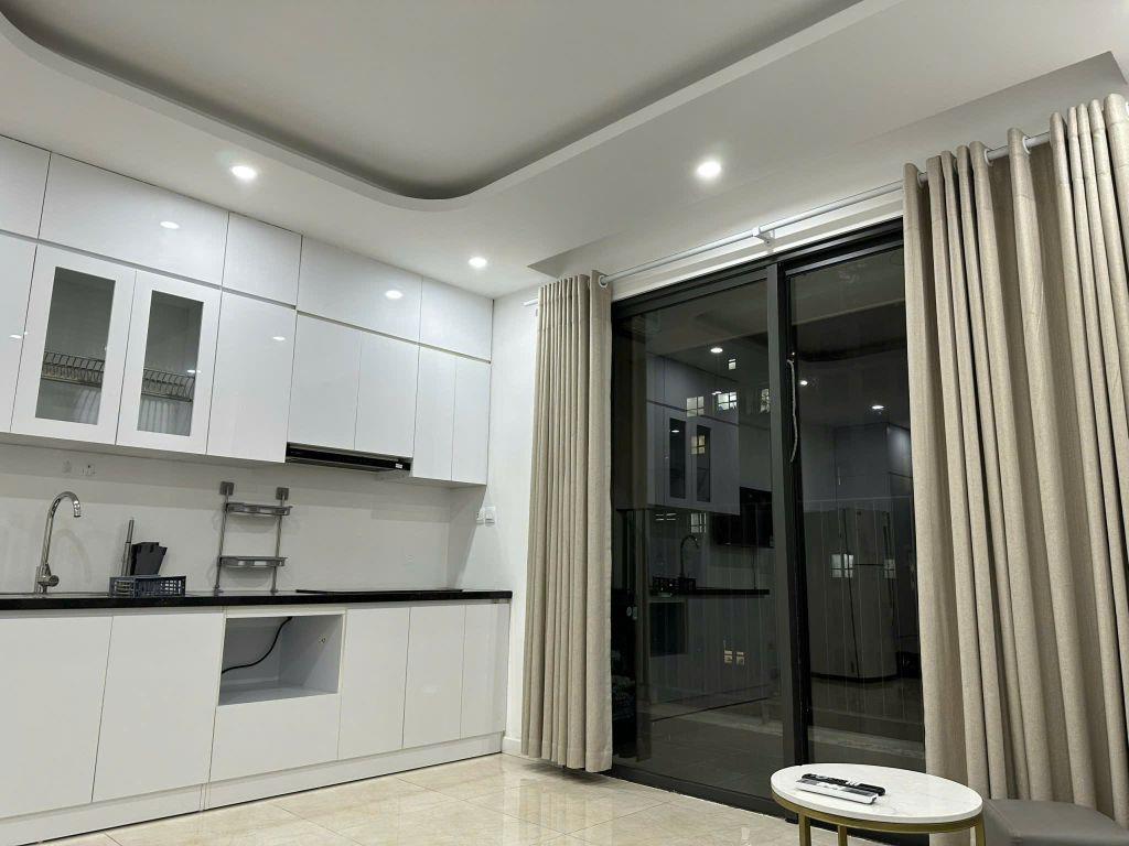 CỰC HIẾM: Căn góc đập thông 86m2 Vinhomes D'Capitale, view hồ triệu đô chỉ 9 tỷ