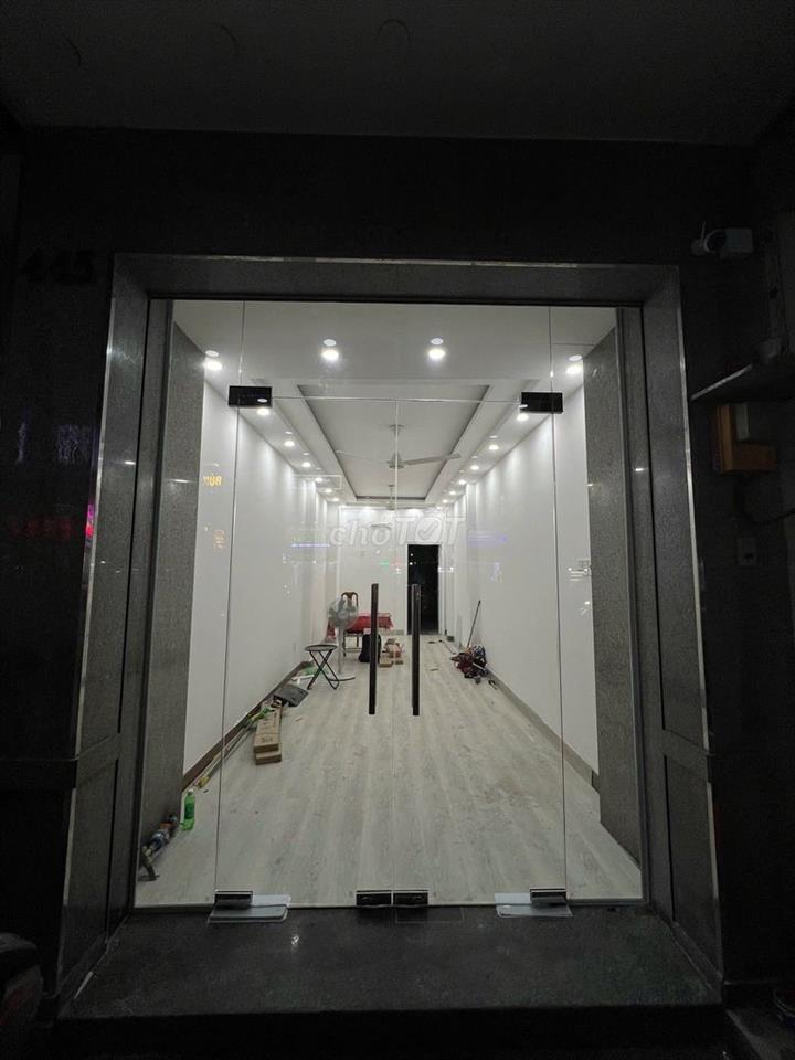 Cho thuê nhà mặt tiền quận 10