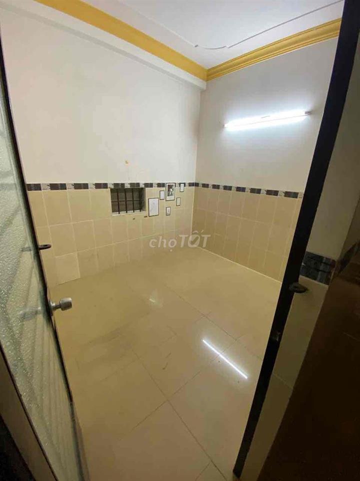 Phòng trọ giá rẻ quận Tân Bình ( cho nữ thuê )