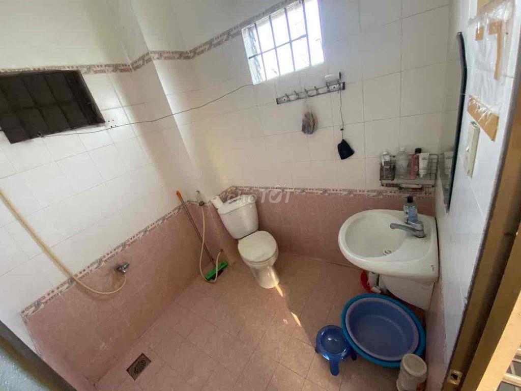 Phòng trọ giá rẻ quận Tân Bình ( cho nữ thuê )