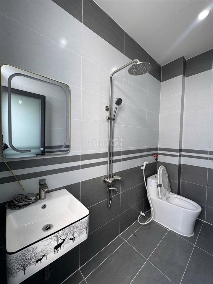 bán nhà cấp 4 SỔ HỒNG RIÊNG 1 tỷ 155 triệu 5x15 mỹ hạnh giáp HÓC MÔN