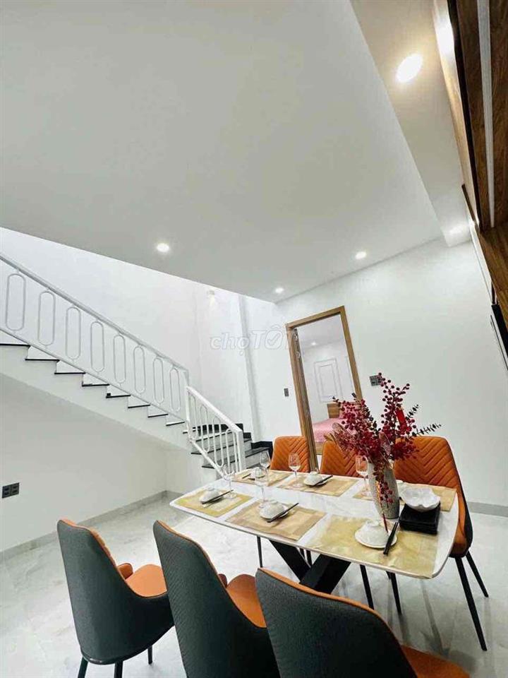 nhà villa hồ bơi, hẻm xe hơi, sổ riêng