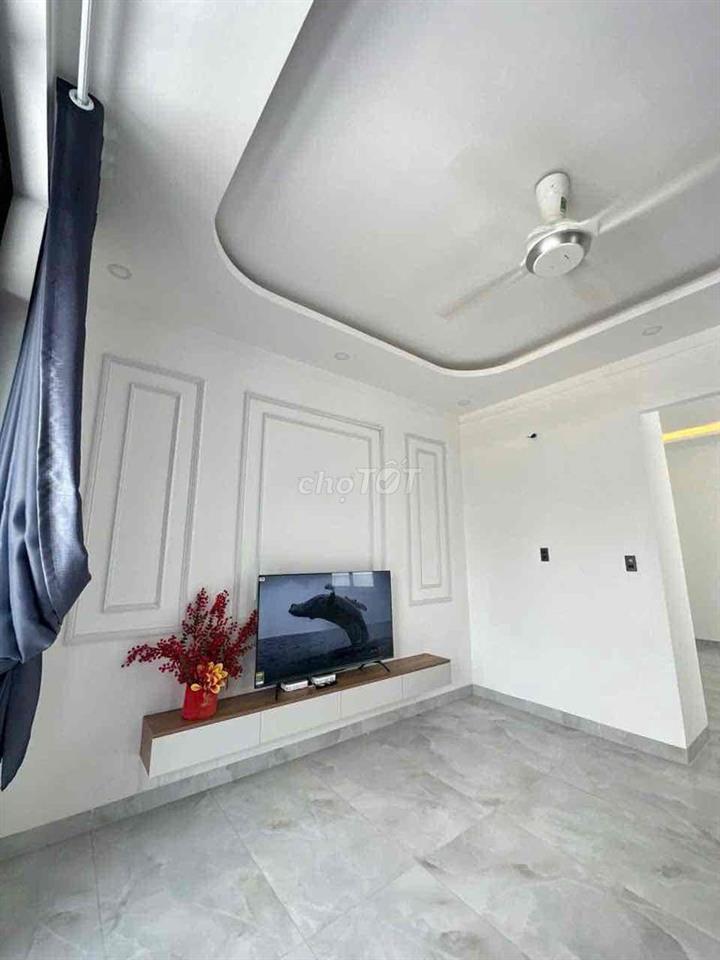 nhà villa hồ bơi, hẻm xe hơi, sổ riêng