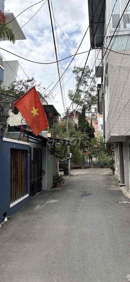 Bán nhà sổ xây dựng hẻm xe hơi trung tâm Đà Lạt