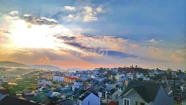 căn nhà ở vị trí quá tiện ích trong lõi trung tâm Đà Lạt.