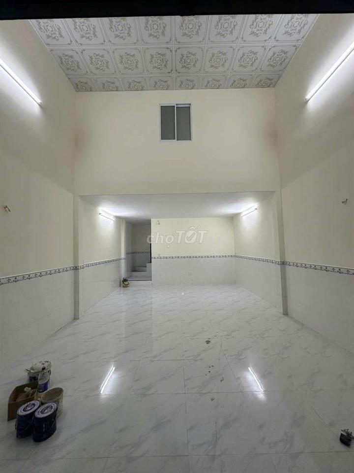 Bán nhà mới ngang 5m HXH mới xây đang cho thuê 7tr/tháng 