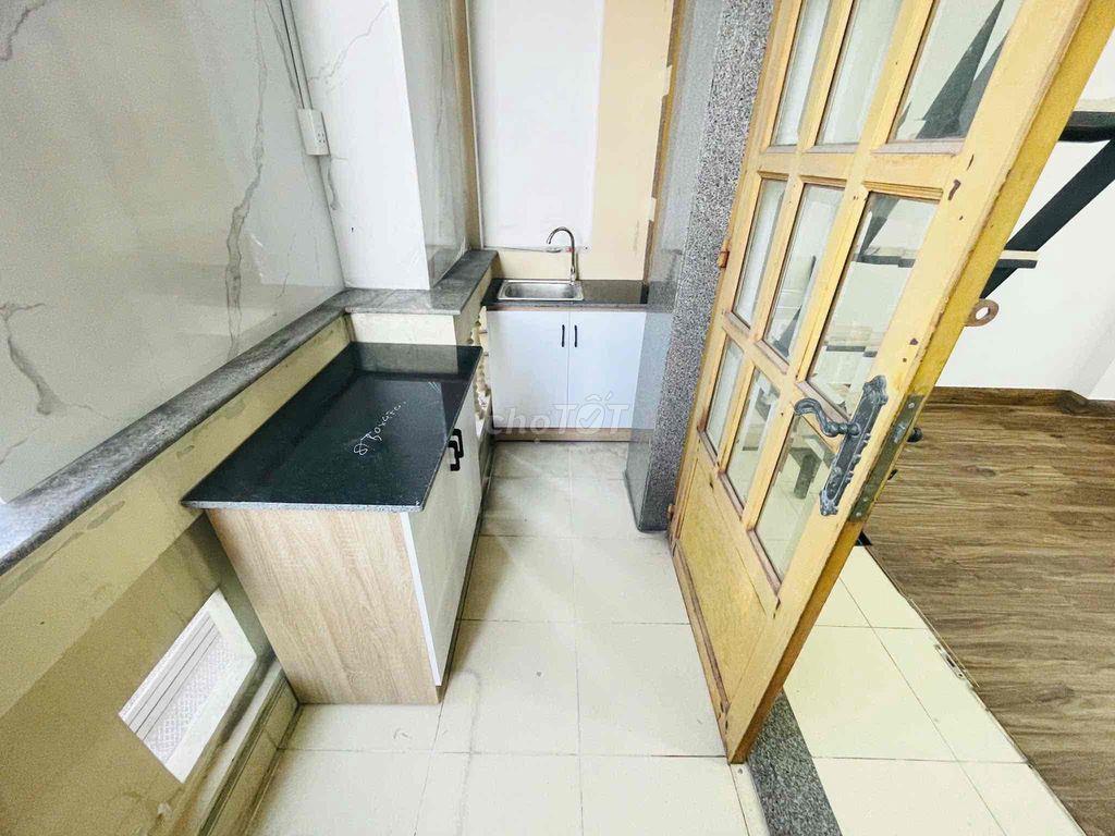 Khai trương CHDV mới đẹp full nội thất. Ngay Cổng ĐH Văn Lang