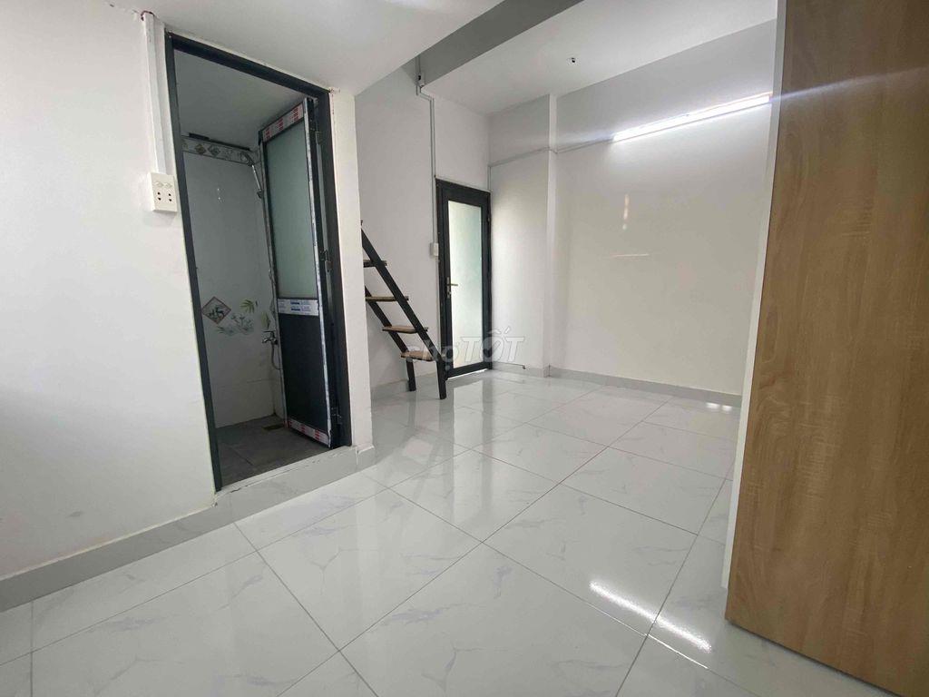 Khai trương CHDV mới đẹp full nội thất. Ngay Cổng ĐH Văn Lang
