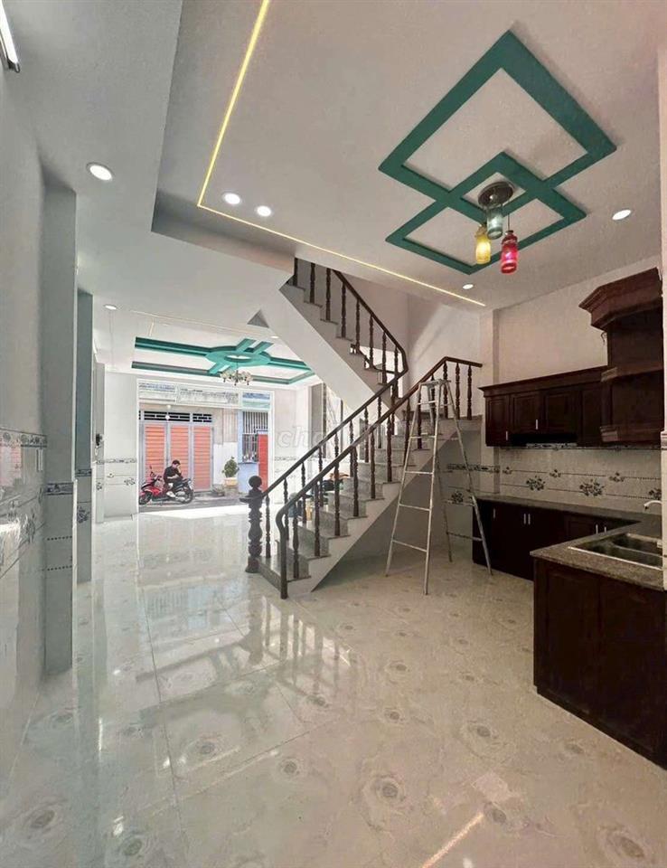 bán nhà CHÍNH CHỦ ở Hóc Môn 495tr có sổ bao test giấy tờ
