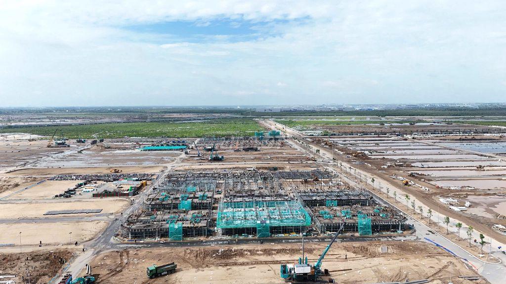 Nhà phố Vin Hoc Môn . Chỉ 4,8 tỉ . 1 trệt 3 lầu, đã gồm vat