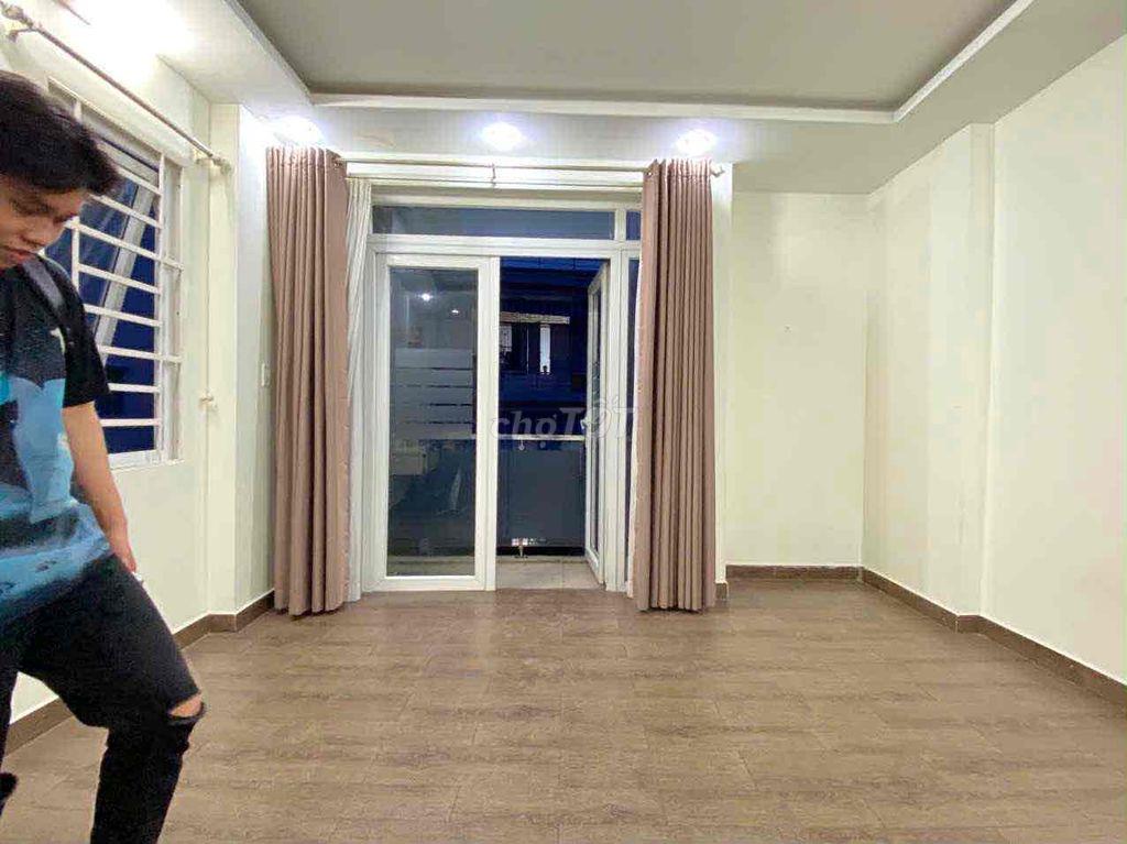 full nội thất đầy đủ giường bếp máy lạnh máy giặt