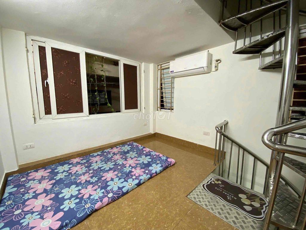 Cho thuê nhà riêng 3 tầng ngõ 278 Tôn Đức Thắng, 30m2