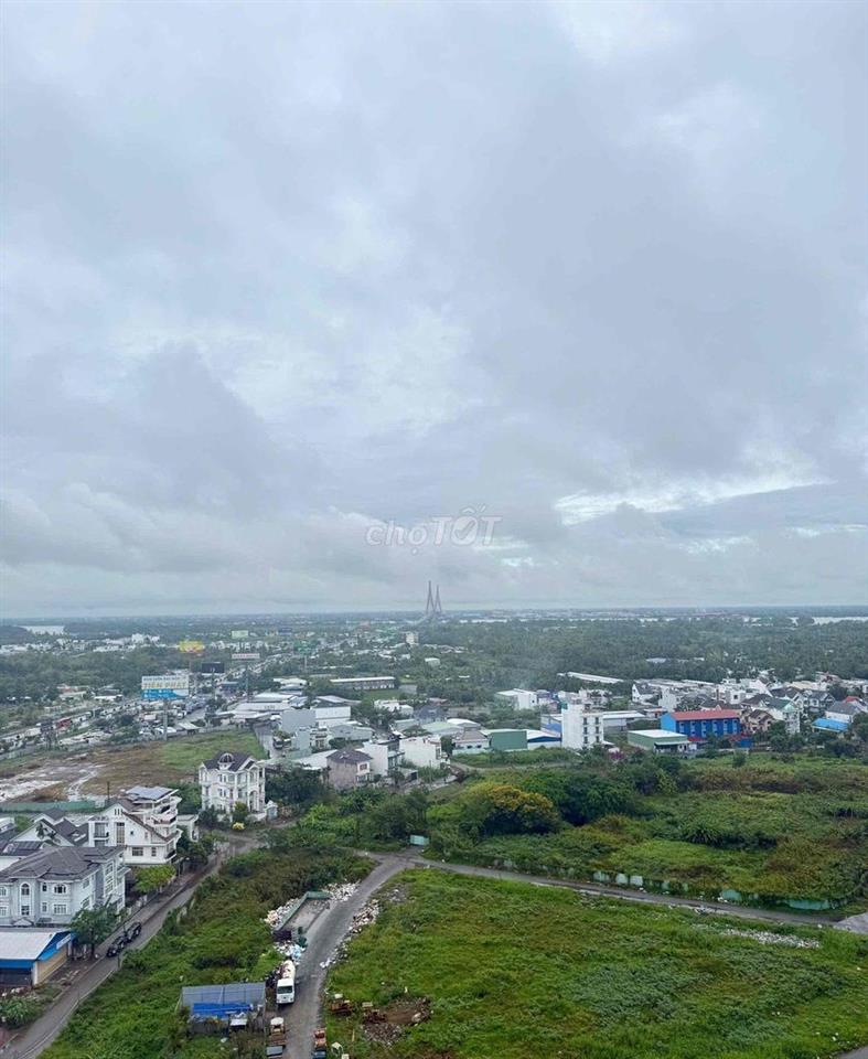 chính chủ cần bán căn hộ cao cấp tặng full nội thất  lh ***