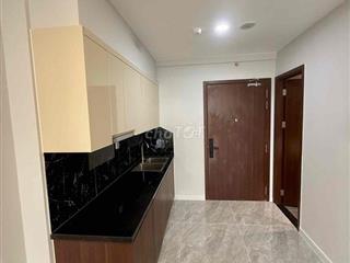 chính chủ cần bán căn hộ cao cấp tặng full nội thất  lh ***