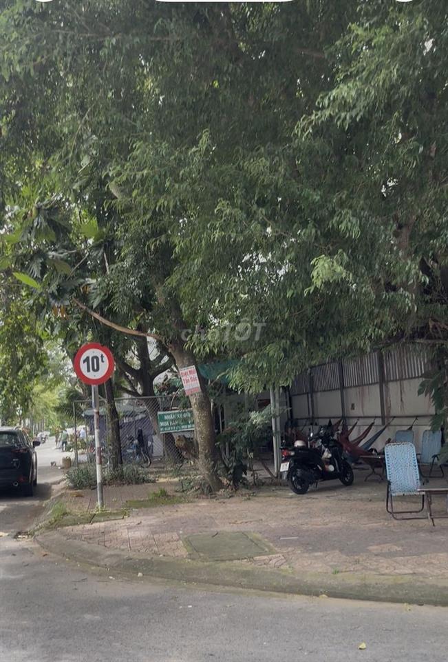 Nền góc Tây Đô