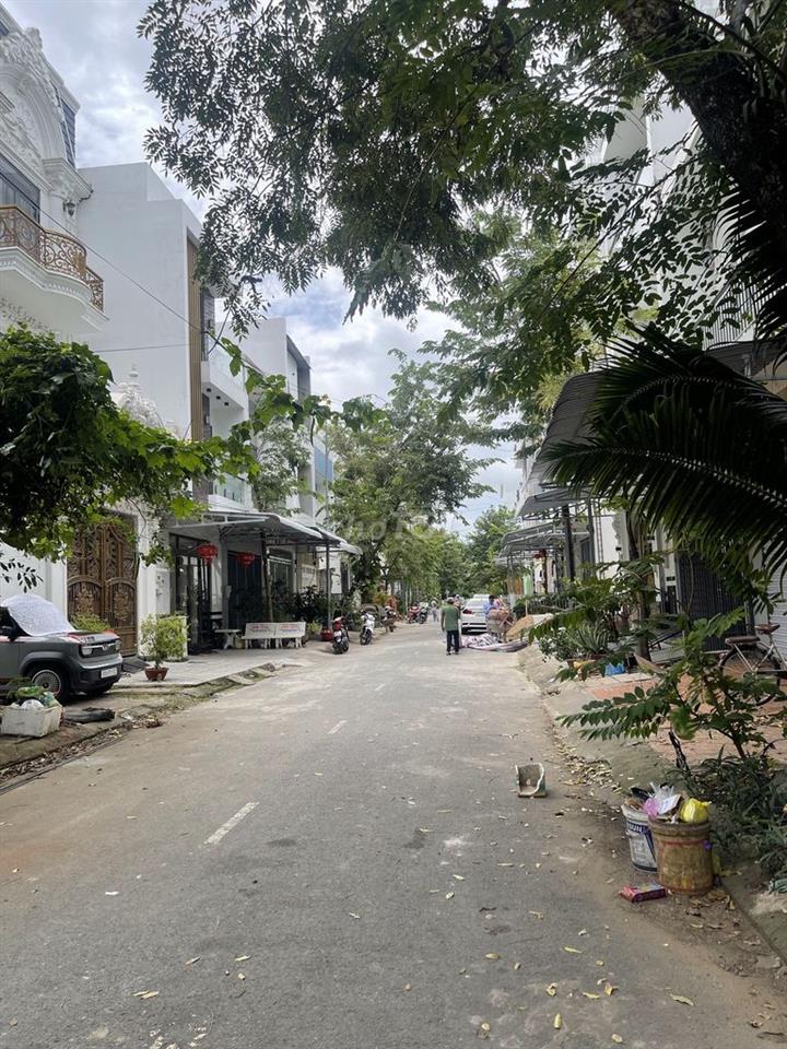 Nền góc Tây Đô