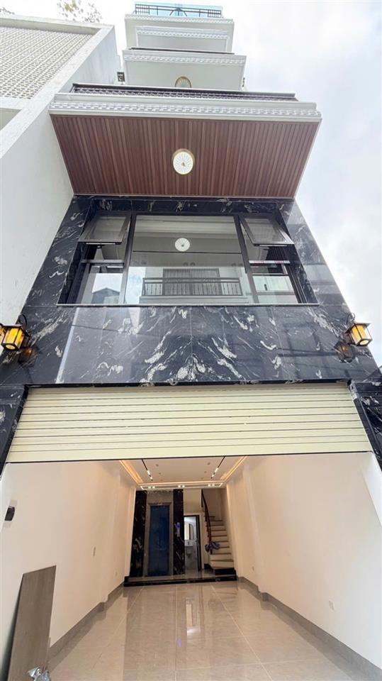 Bán nhà mặt phố Trạm, Long Biên. Dưới 13,2 tỷ. Thang máy 60m2 x 7T. Vỉa hè 3m