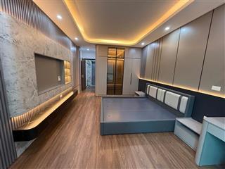 Bán nhà đẹp Hoa Lâm, Long Biên. Thang máy, Ô tô 45m2, 5 tầng Dưới 9.8 tỷ
