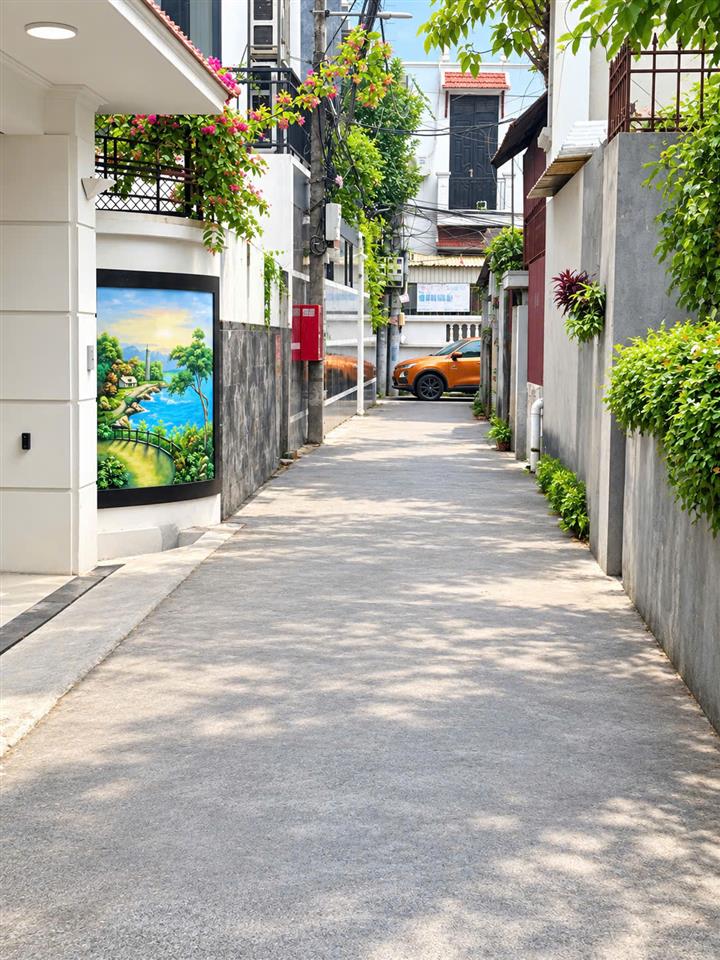 Bán đất Hoa Lâm, Ngô Gia Tự, Long Biên. Ô tô  ngõ thoáng. 43m2. Dưới 5.6 tỷ