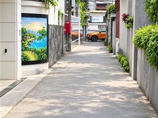 Bán đất Hoa Lâm, Ngô Gia Tự, Long Biên. Ô tô  ngõ thoáng. 43m2. Dưới 5.6 tỷ