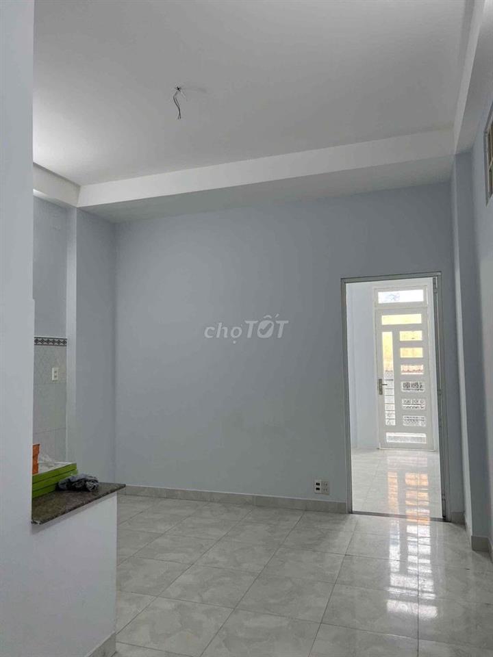 Nhà Trống suốt,3 tấm
