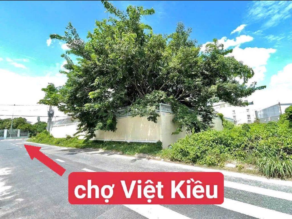 ĐẤT MT KINH DOANH NGAY CHỢ VIỆT KIỀU BÁN NGỘP 620 TRIỆU CÒN BỚT