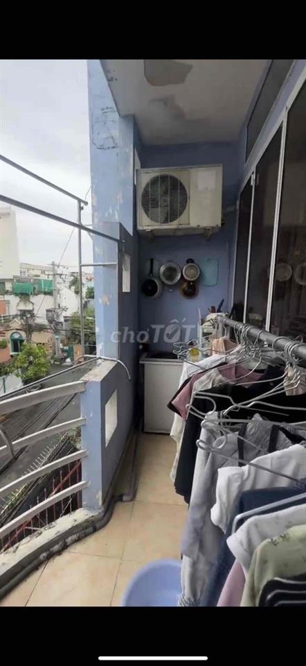 nhượng hợp đồng