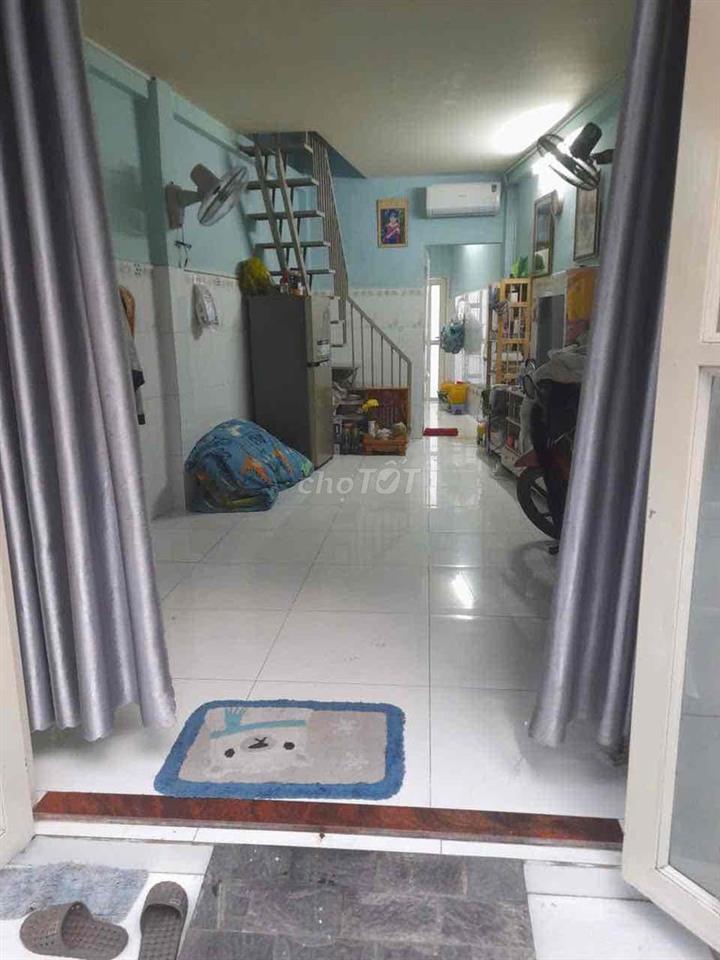 Bán nhà hẻm xe hơi