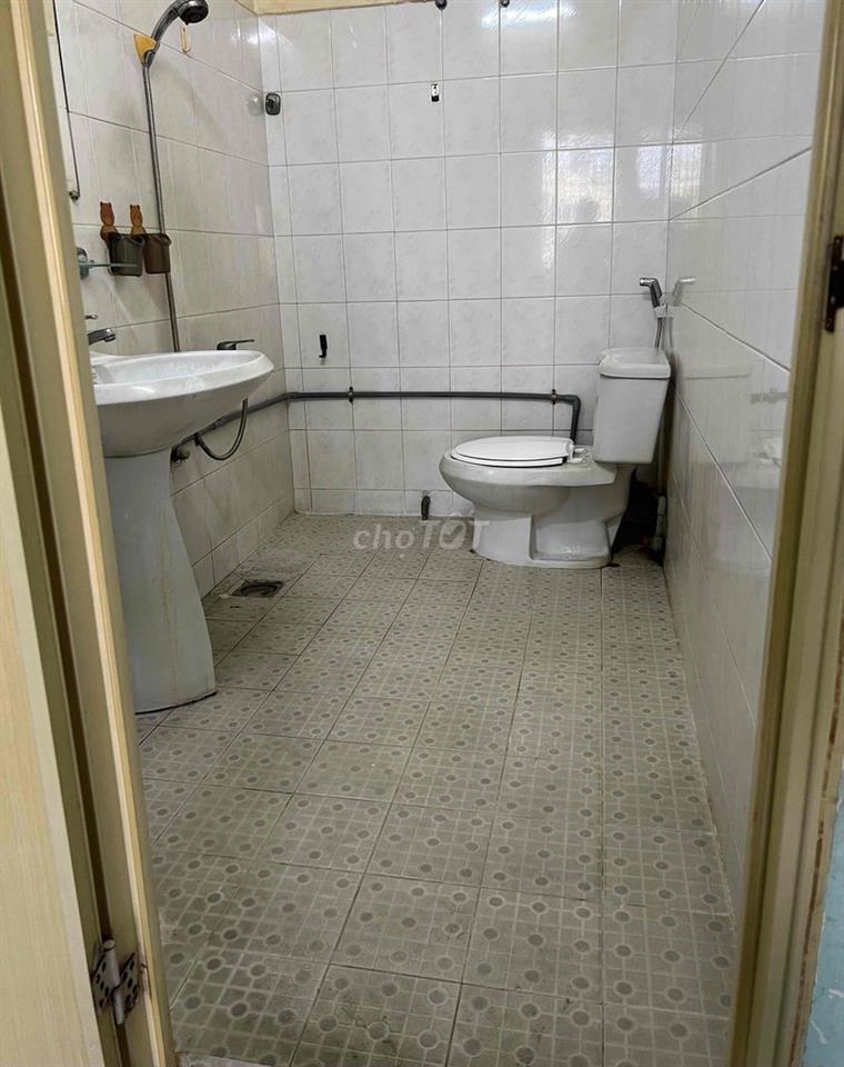 PHÒNG CÓ BAN CÔNG ~ 50m2, THOÁNG MÁT, RỘNG RÃI Q6 - Q11