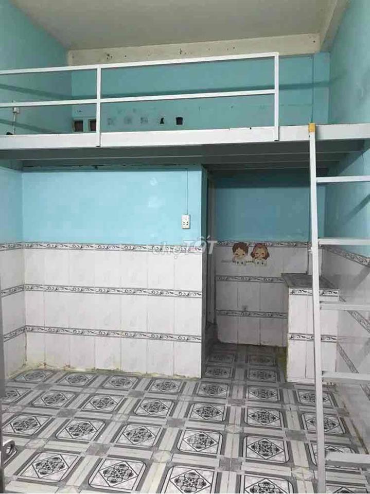 Phòng trọ giá rẻ kế trường Cao Đẳng Lý Tự Trọng