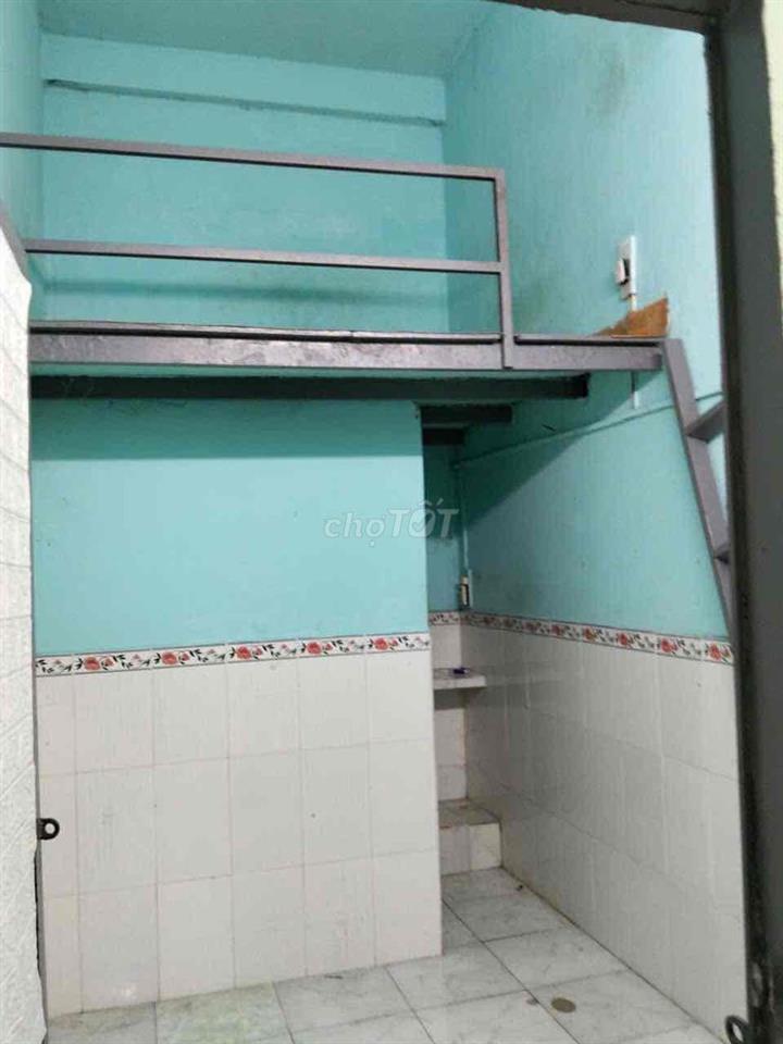 Phòng trọ giá rẻ kế trường Cao Đẳng Lý Tự Trọng