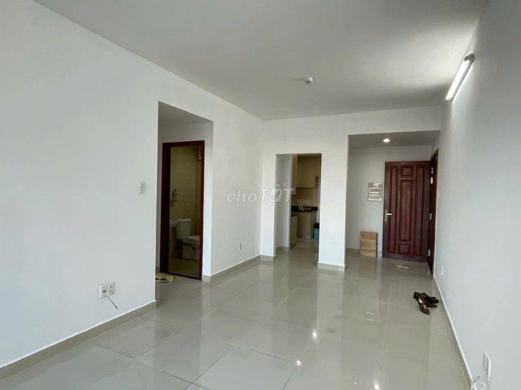C/c  Saigon Tower- cho thuê căn 3p ngủ 94m2, giá 10tr/tháng