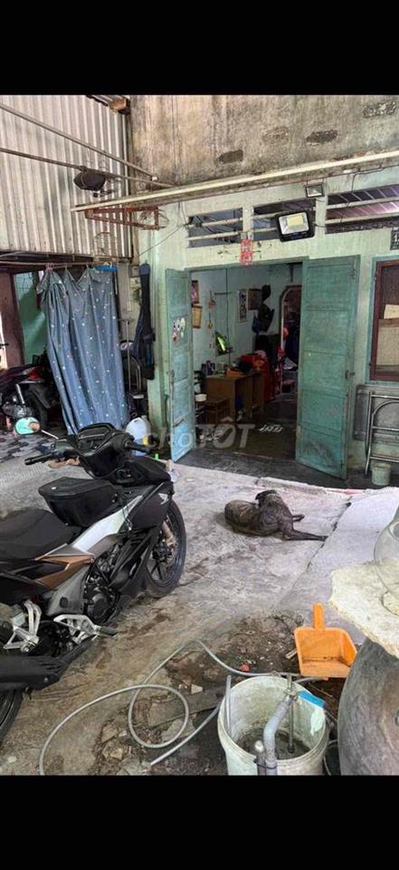 Bán nhà cũ tiện sửa mới