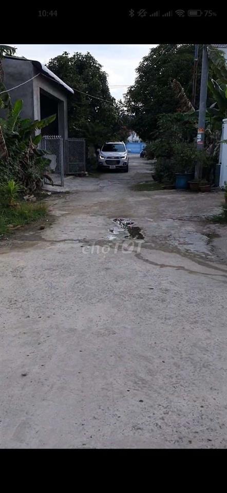 Đât bán có nhà Kho