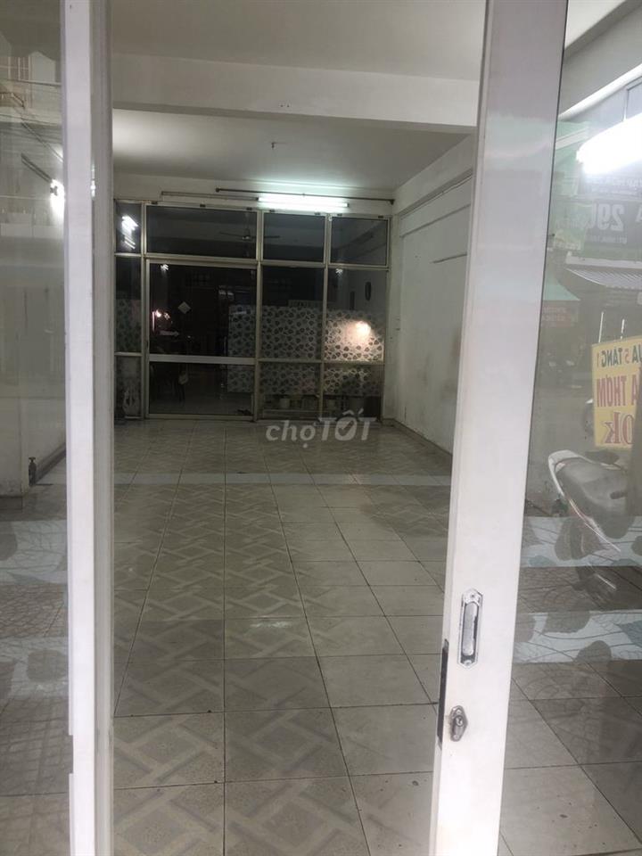Cho thuê mặt bằng ngay chợ Bà Chiểu