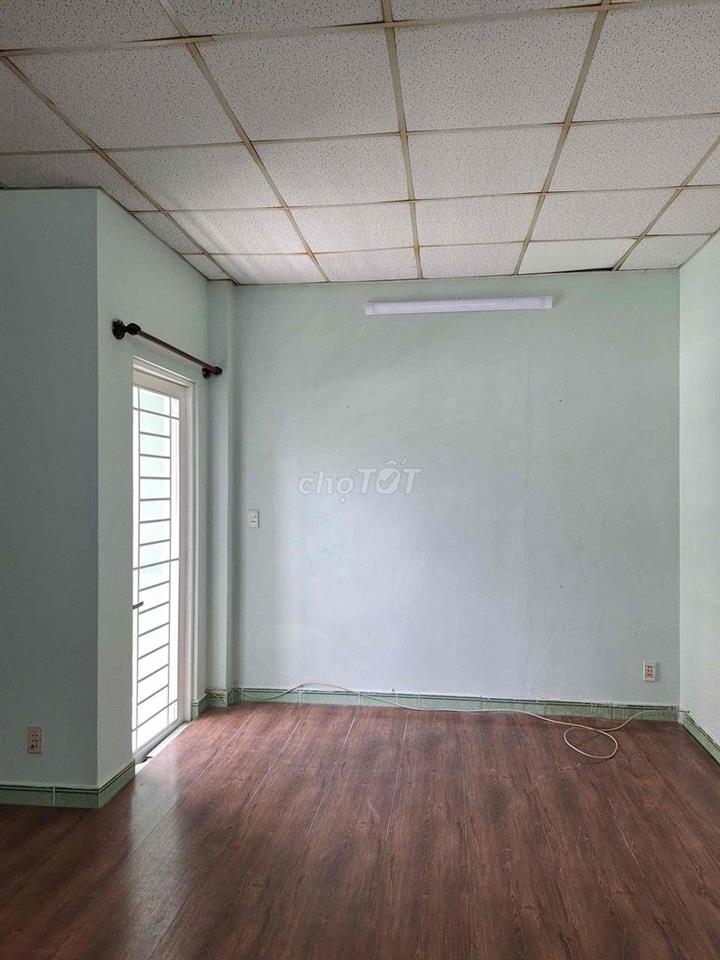 Cho thuê phòng trọ 20m2 LHP