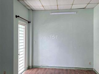 Cho thuê phòng trọ 20m2 LHP