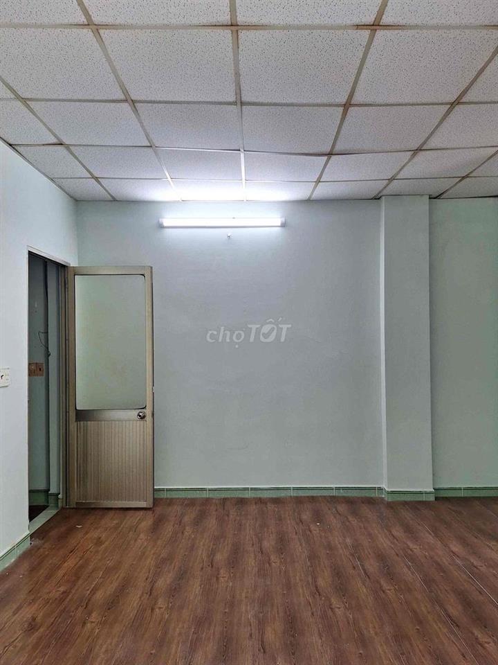 Cho thuê phòng trọ 20m2 LHP