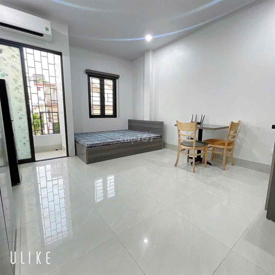 Cho thuê phòng trống full nội thất có ban công ngõ 155 Cầu Giấy