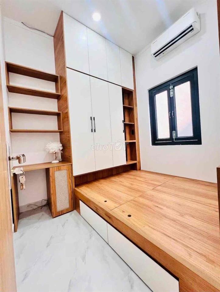 Nhà Chánh Nghĩa đẹp, mới cần chuyển nhượng chủ mới