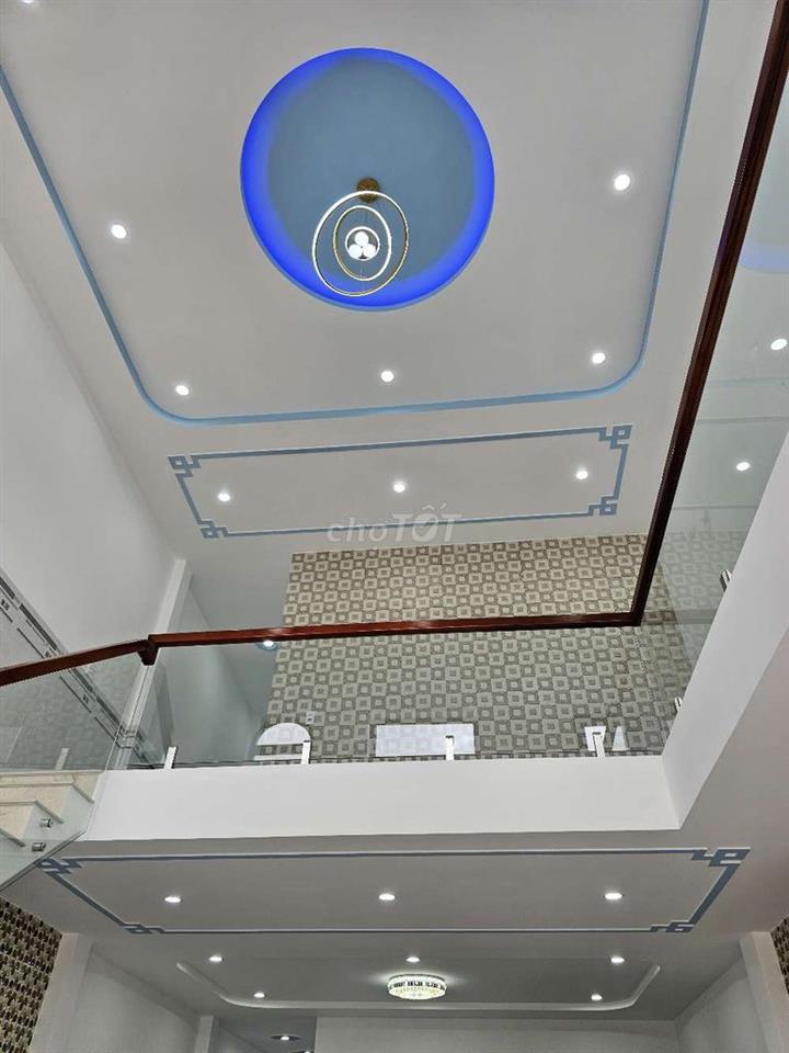 Nhà mới trệt lầu