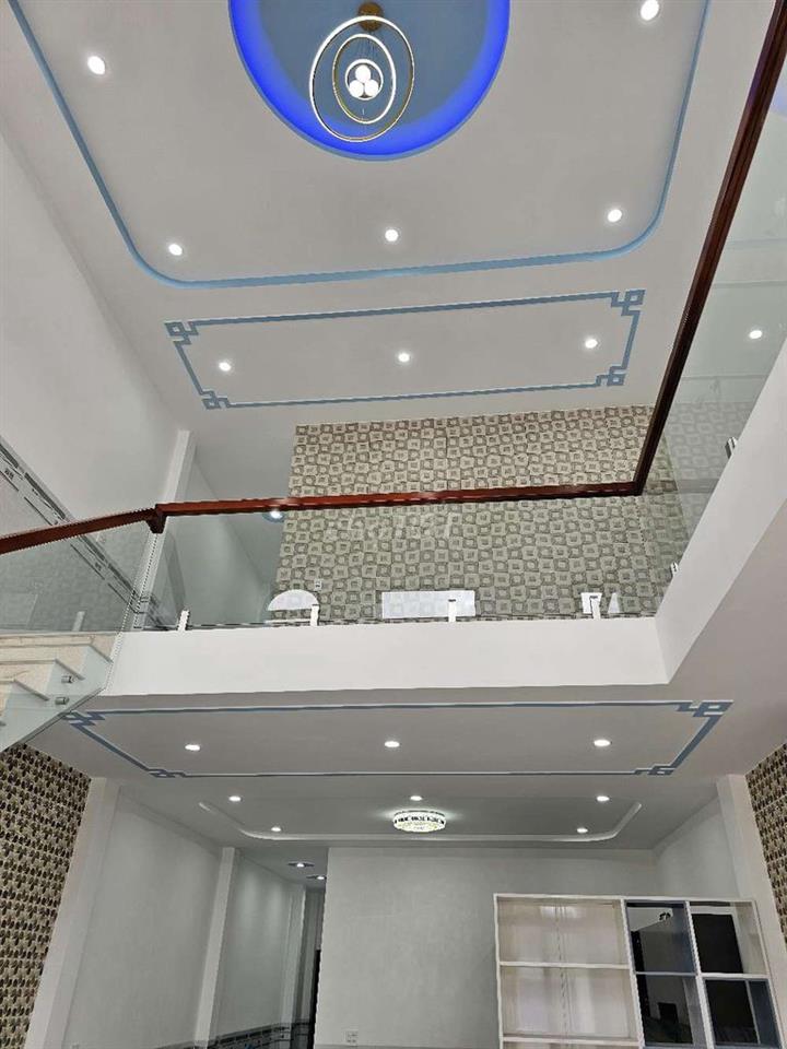 Nhà mới trệt lầu