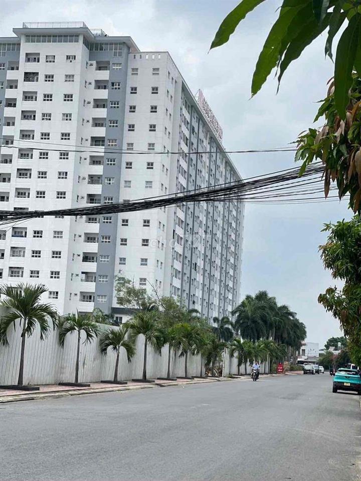 nhà cần bán kdc 584 HUỲNH BÁ CHÁNH