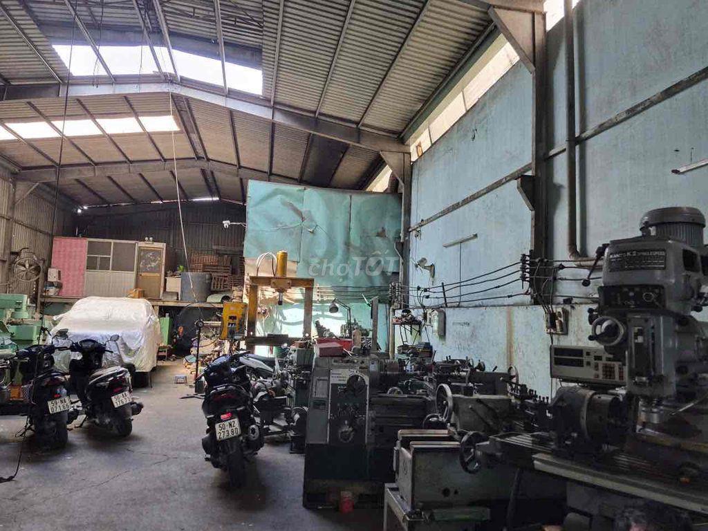 Khách cần ra đi nhà xưởng kinh doanh giá cả thương lượng