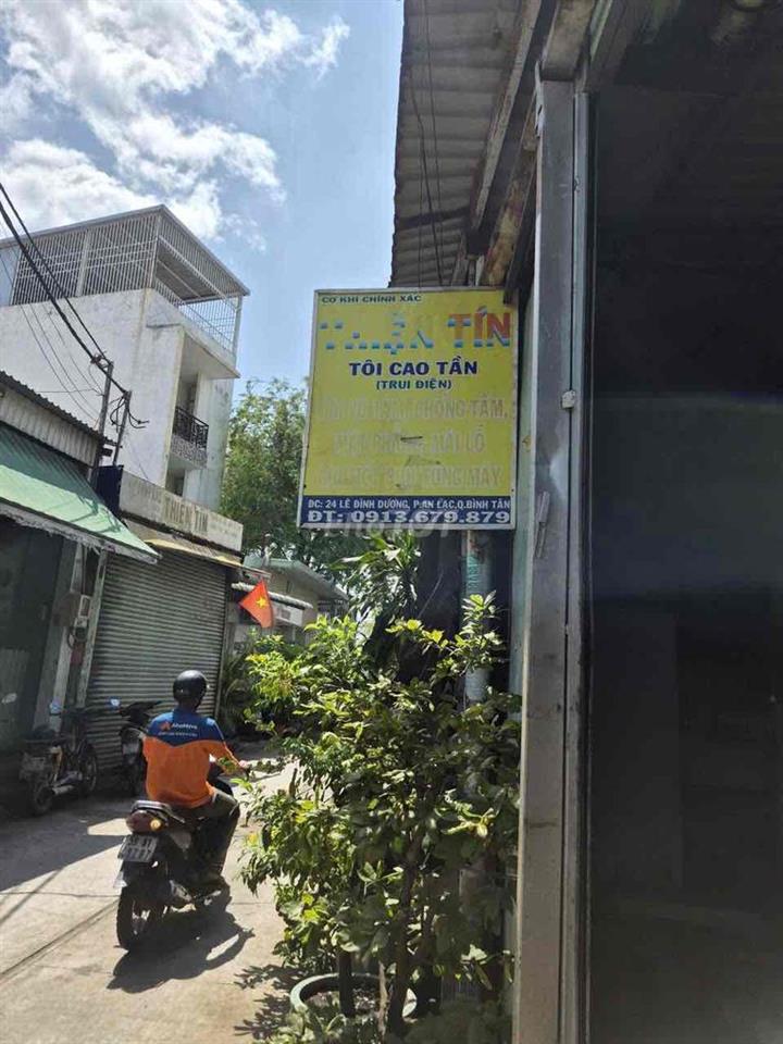 Khách cần ra đi nhà xưởng kinh doanh giá cả thương lượng